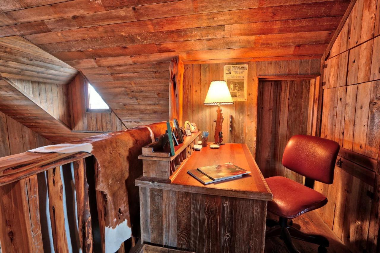 Вилла Log Cabin At Old Glory Ranch Уимберли Экстерьер фото