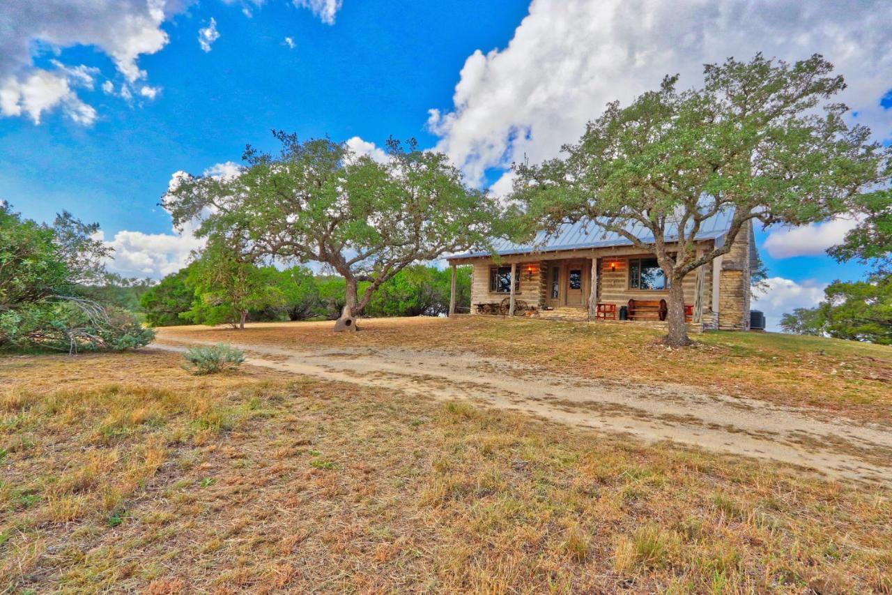 Вилла Log Cabin At Old Glory Ranch Уимберли Экстерьер фото
