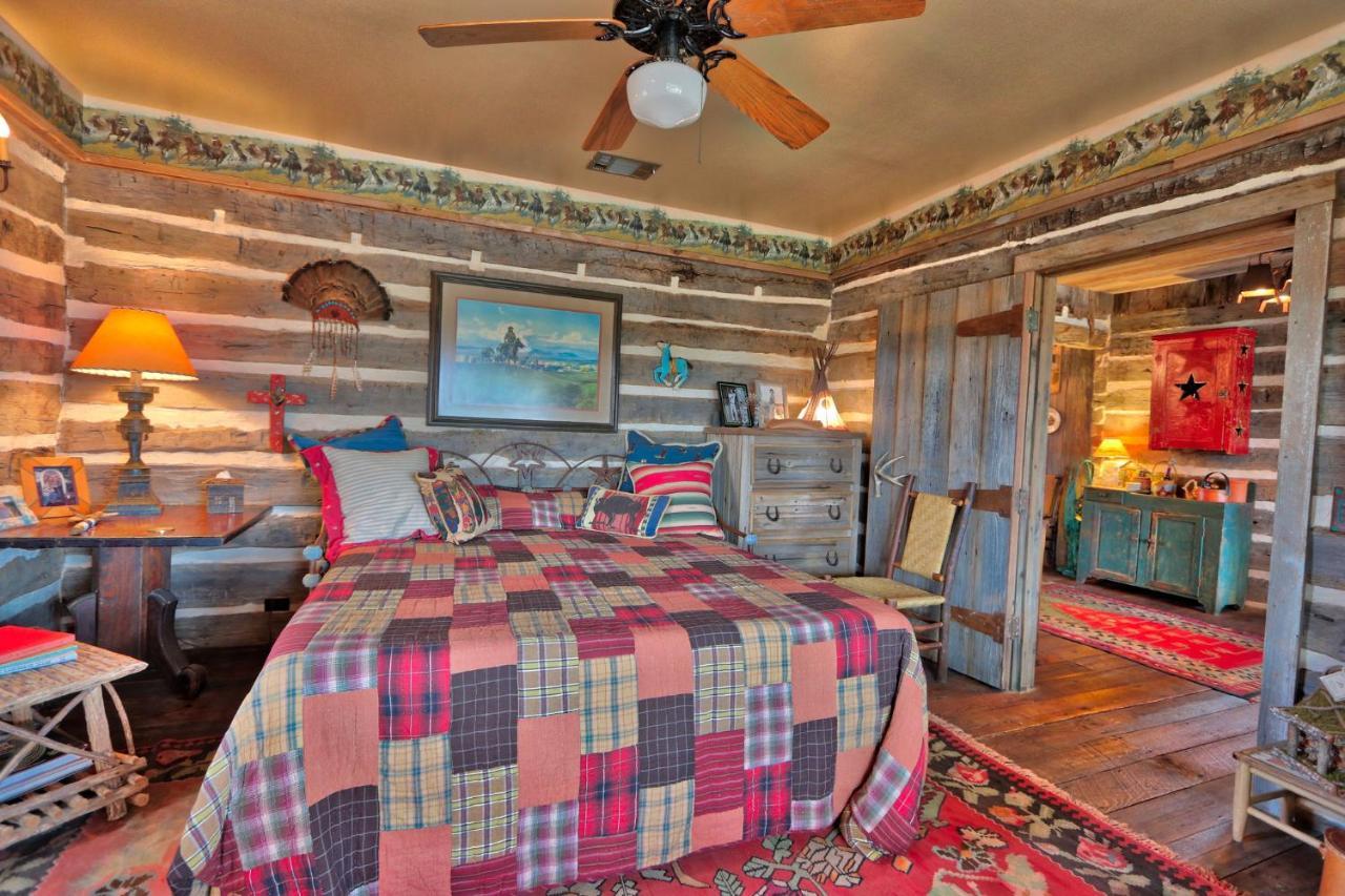 Вилла Log Cabin At Old Glory Ranch Уимберли Экстерьер фото